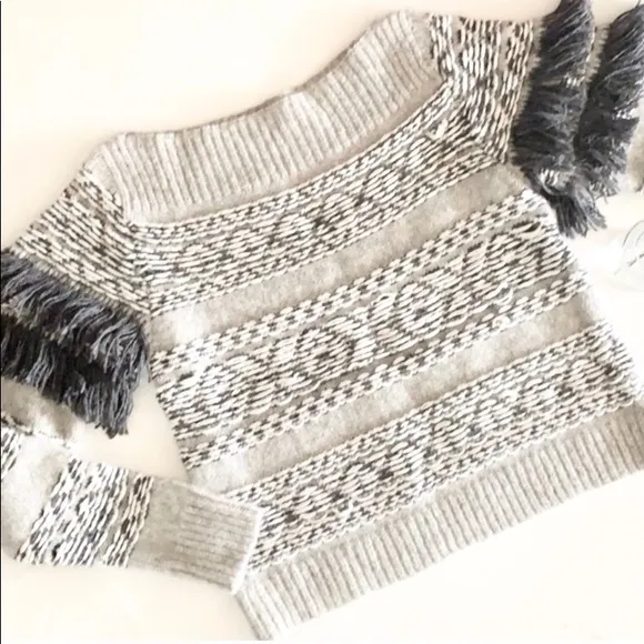 ❤... LoveShackFancy Grey Fringe Sweater