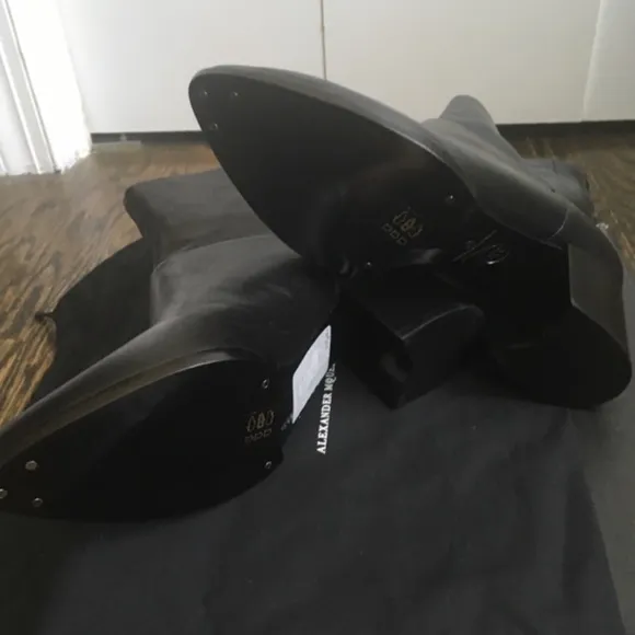 🆕 McQueen Leather Boots