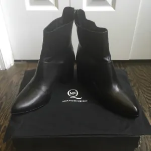🆕 McQueen Leather Boots