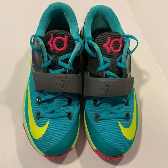 - Nike KD Kids Basketball Shoes Unique Bright Size 6Y 669942-300