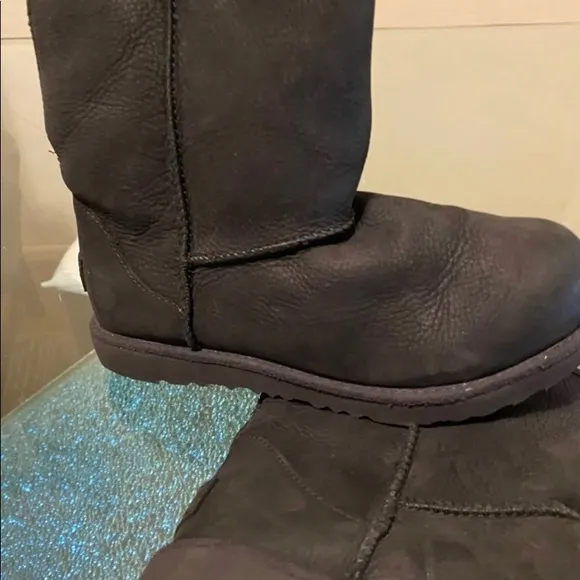 - - Ugg leather boots
