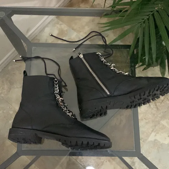 🔥1/2 of Summer Sale!🔥 REBECCA MINKOFF Janyi Boots