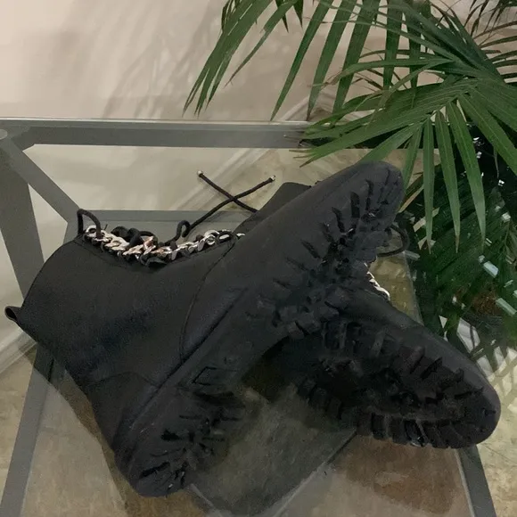🔥1/2 of Summer Sale!🔥 REBECCA MINKOFF Janyi Boots