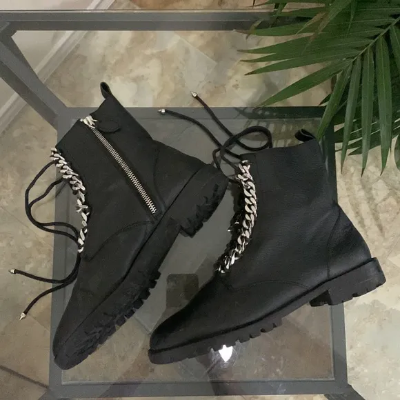 🔥1/2 of Summer Sale!🔥 REBECCA MINKOFF Janyi Boots