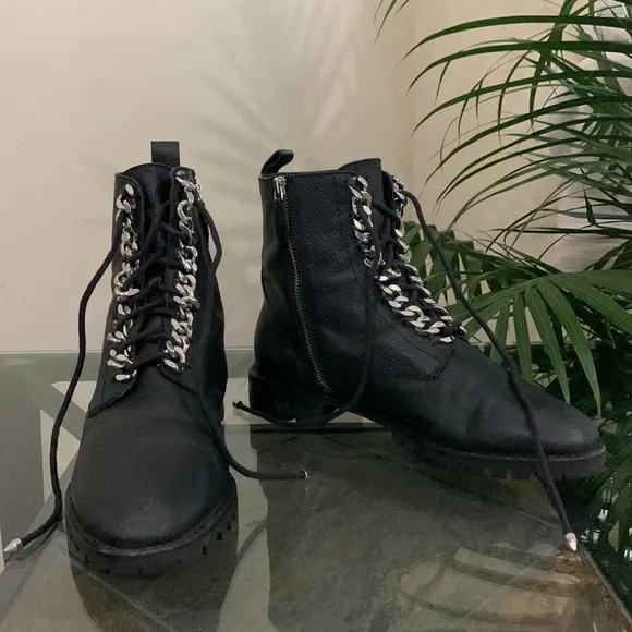 🔥1/2 of Summer Sale!🔥 REBECCA MINKOFF Janyi Boots