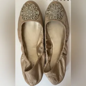 9 NEW TAHARI Elegant Beige Ballet Flats