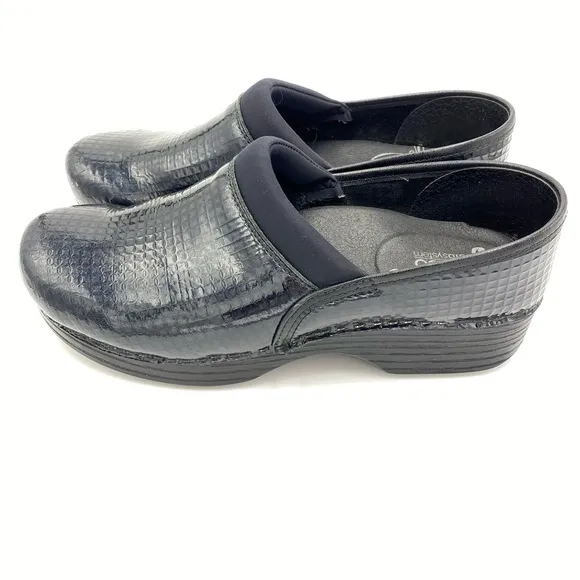 Abeo 9.5 N black clog slip on shoes