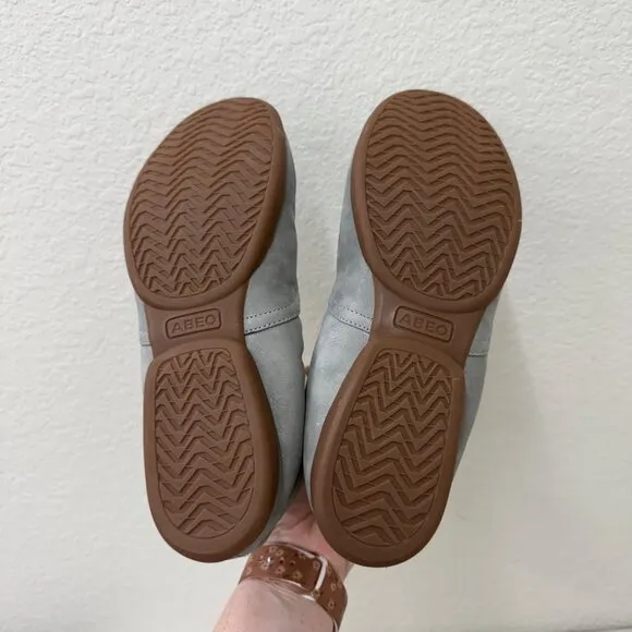 Abeo Tilly Metatarsal Gray Leather Slip On Comfort Flats Shoes Womens size 10