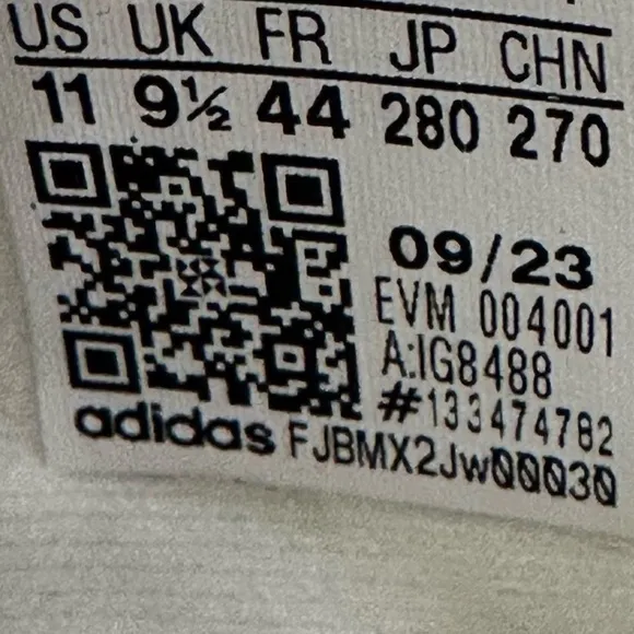 Adidas Originals Ozweego Running Shoes Women’s Size 11 Cream White Gold Black
