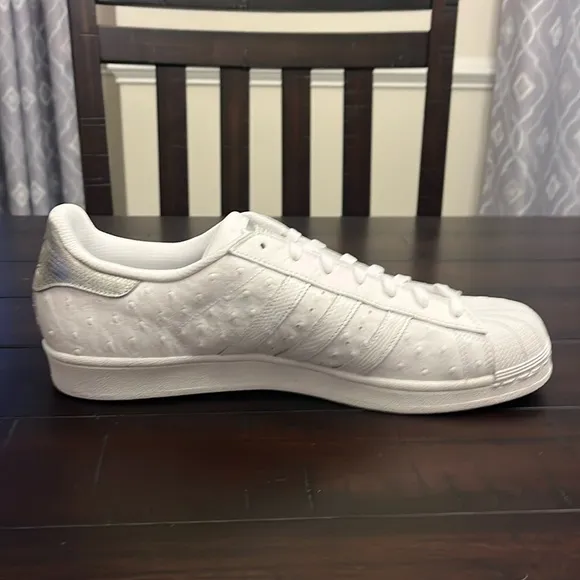 Adidas Superstar Shell Toe Shoes Sneakers New S80341 Ostrich Mens Size 11.5