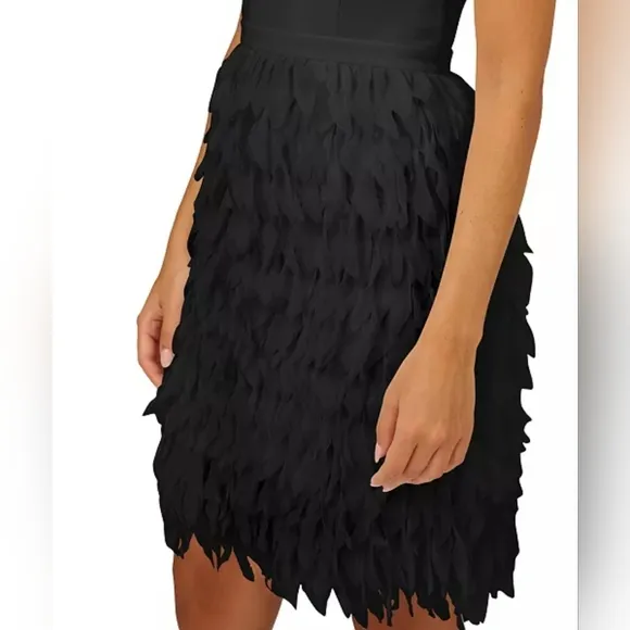 Adrianna Papell Women's Chiffon Feather Cocktail Dress Black SZ 4 NWT