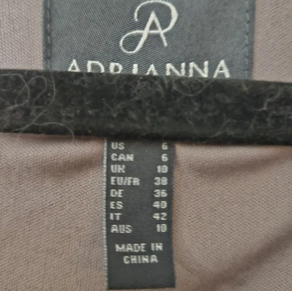 Adrianna Papell Women's Metallic Embroidered Gown SZ 6 NWT