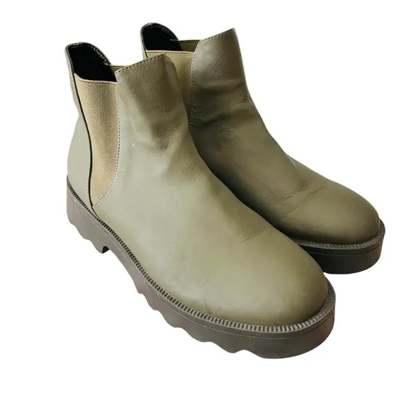 Aerosoles Women's Olive Leather Boots