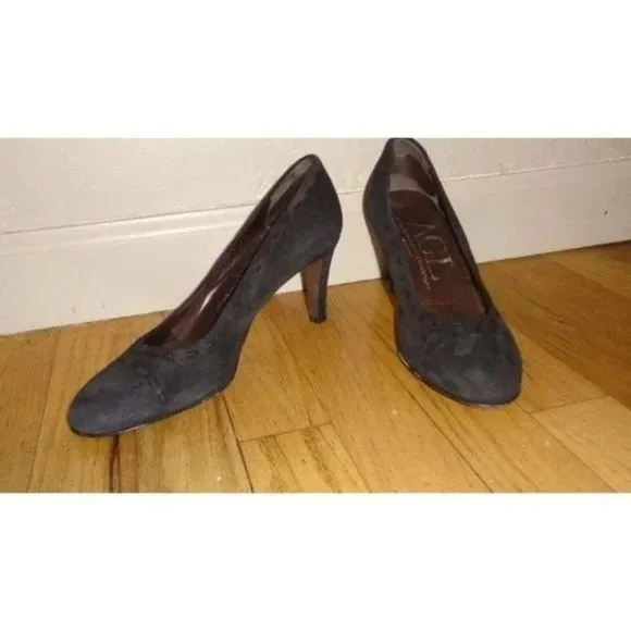 AGL Attilio Giusti Leombruni Round Toe Suede Pumps Shoes 7
