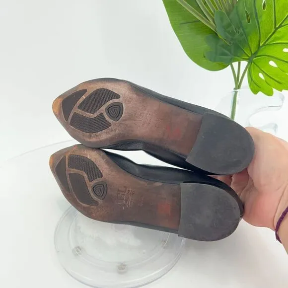 AGL Ballet Flats Women's Size 36.5 6.5 Pointed Black Leather Patent Cap Toe Shoe