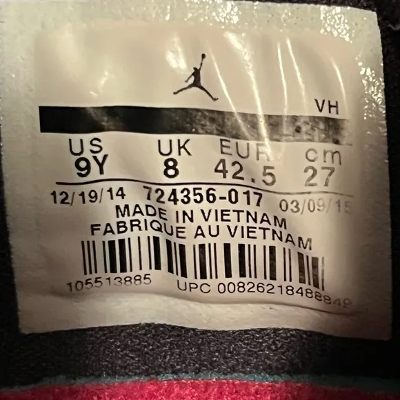 Air Jordan Boys Eclipse GG Athletic Shoes in Brilliant Magenta Lace Up 9Y