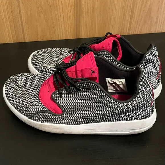 Air Jordan Boys Eclipse GG Athletic Shoes in Brilliant Magenta Lace Up 9Y