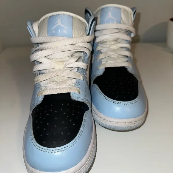 Air Jordan Mid 1 GS Ice Blue