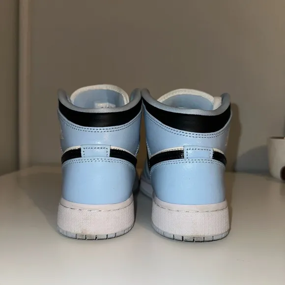 Air Jordan Mid 1 GS Ice Blue