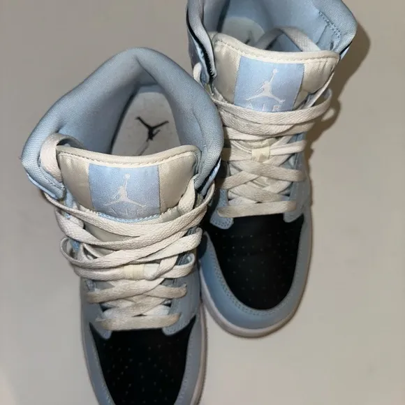 Air Jordan Mid 1 GS Ice Blue