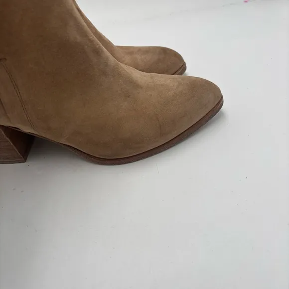 Alberto Fermani Women’s 39.5 Tan Suede Side Zip Ankle Boots