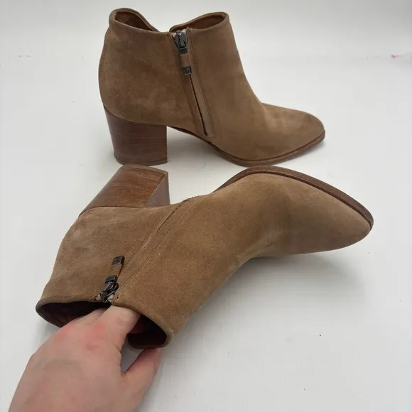 Alberto Fermani Women’s 39.5 Tan Suede Side Zip Ankle Boots