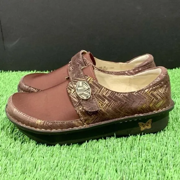 Alegria Dream Fit Dena Brown Slip On Shoes. Size 8