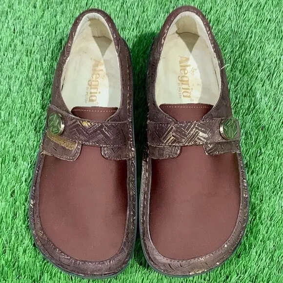 Alegria Dream Fit Dena Brown Slip On Shoes. Size 8
