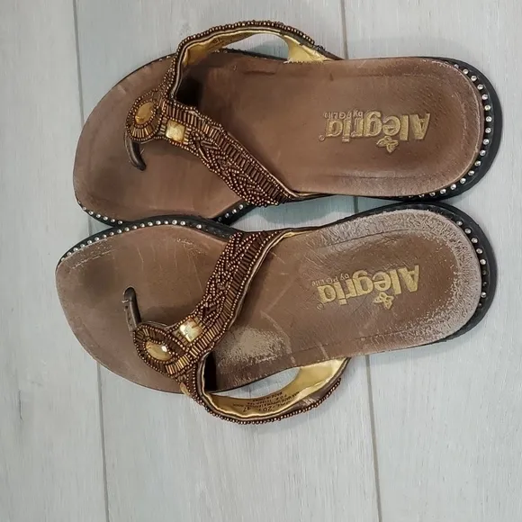 Alegria Women Comfort BAL-201 Baliwood  Thong Flats Sandals Shoes sz 37/7-7.5