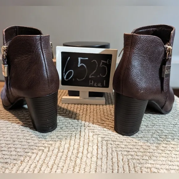 Alex Marie 6.5 rich chocolate pebble leather 2.5&quot; stack heel gold zip side boots
