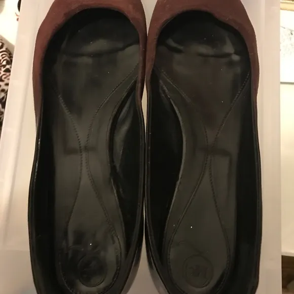 Alexander McQUeen dual tone-Seude/patent  flats