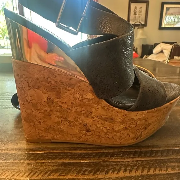 Alice   Olivia Black and Brown Leather Wedge Slingback Sandals