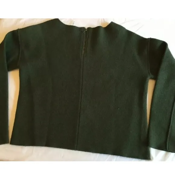 Alice   Olivia BOILING 100%WOOLSweater SIZE S-M.