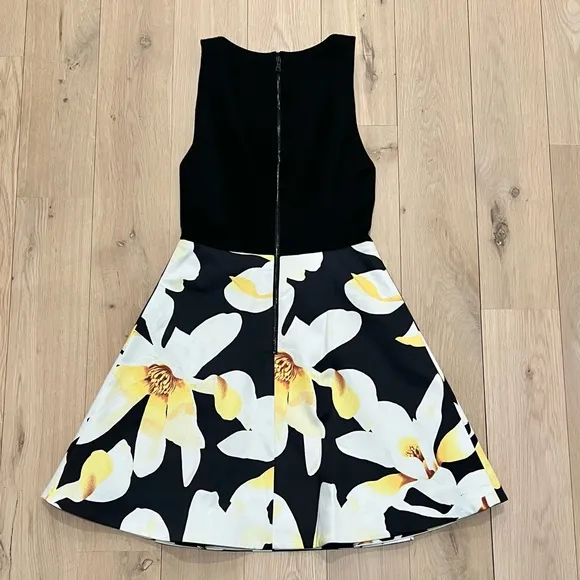 Alice   Olivia Kourtney Sleeveless Fit   Flare Pleated Floral Skirt Mini Dress 2