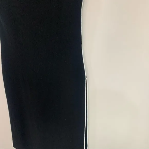 Alice   Olivia Tunic Sweater Stori Turtleneck Double Slit Black White Side Trim