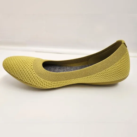 Allbirds Tree Breesers Size 5.5 Yellow Volt Flats Women Slip On Comfort New