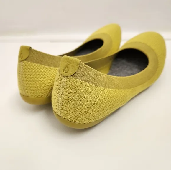 Allbirds Tree Breesers Size 5.5 Yellow Volt Flats Women Slip On Comfort New