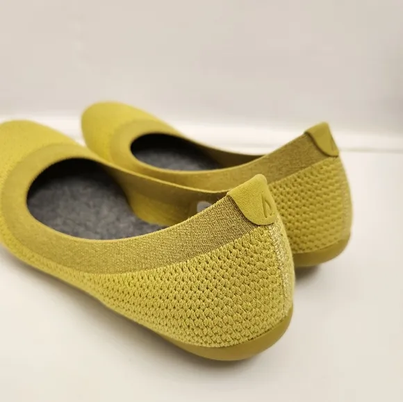 Allbirds Tree Breesers Size 5.5 Yellow Volt Flats Women Slip On Comfort New