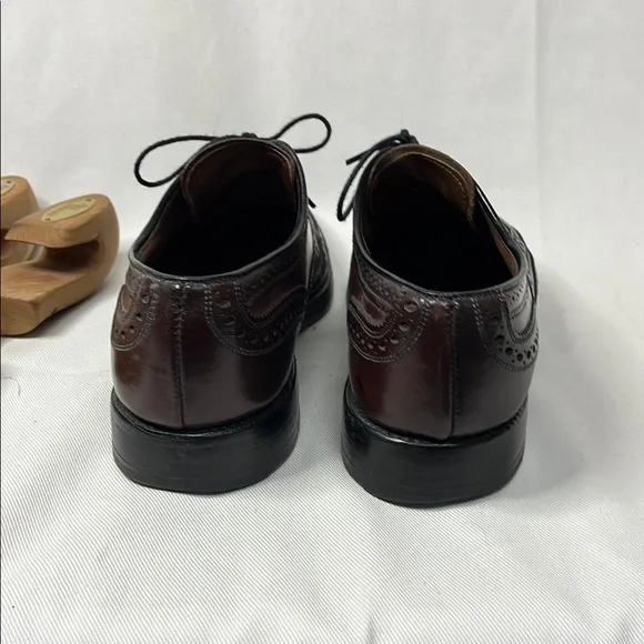 Allen Edmonds Cambridge 8685  Burgandy Leather Men's wingtips 7.5 D