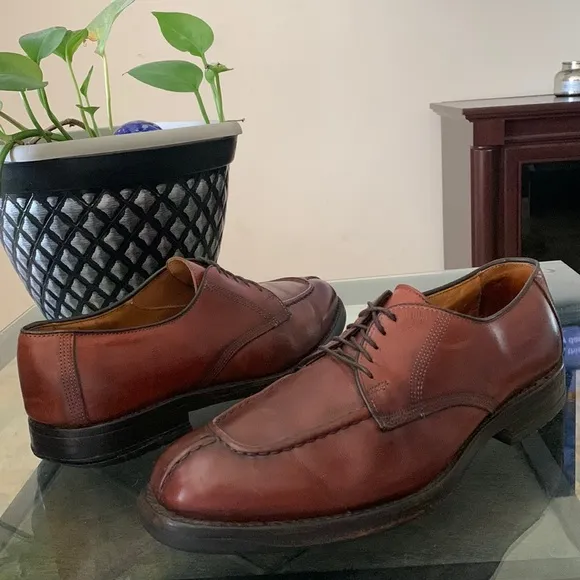 ALLEN EDMONDS Dellwood Split Toe Oxford