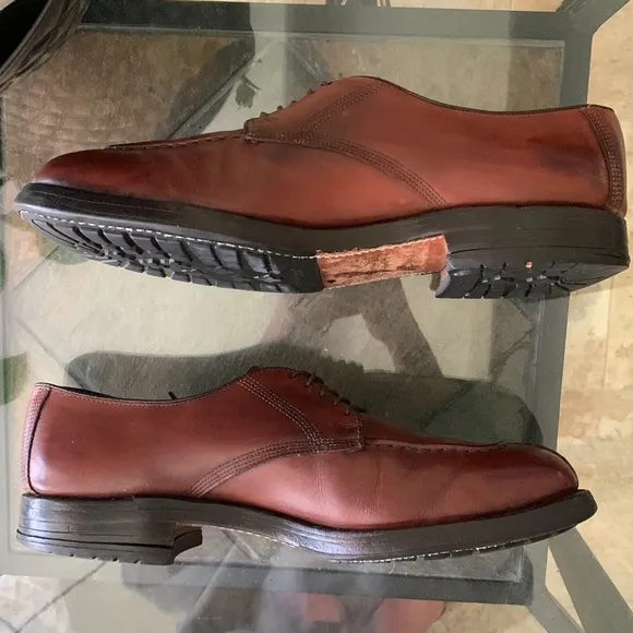 ALLEN EDMONDS Dellwood Split Toe Oxford