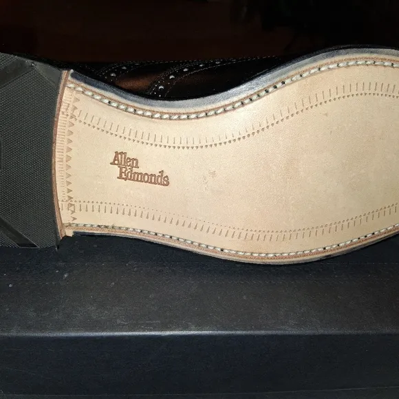 Allen Edmonds Men's Black Oxford Shoes