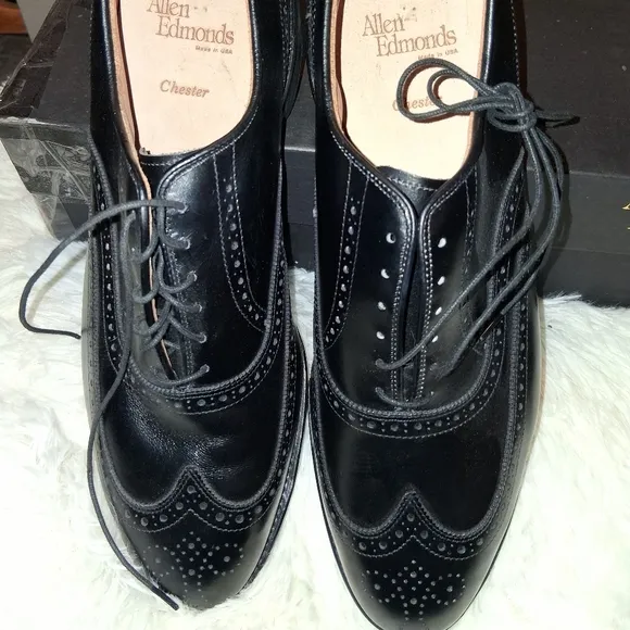 Allen Edmonds Men's Black Oxford Shoes