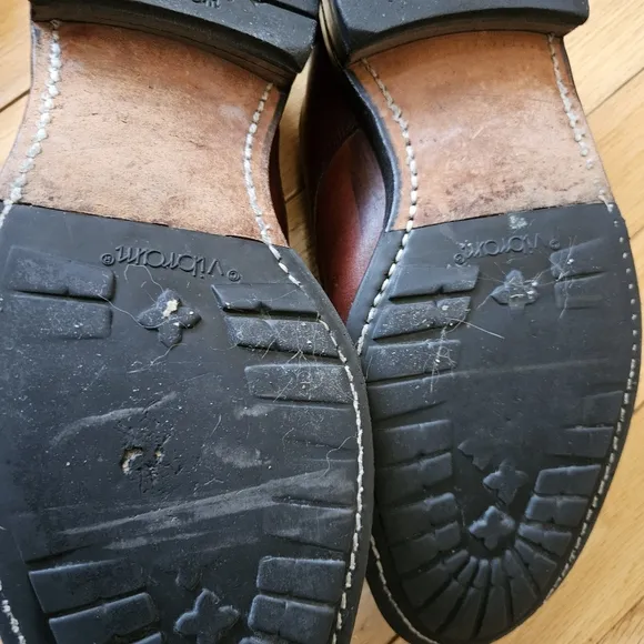 Allen Edmonds Mens Leather Cap Toe Shoes Derby 10.5 D Brown Vibram Sole Business