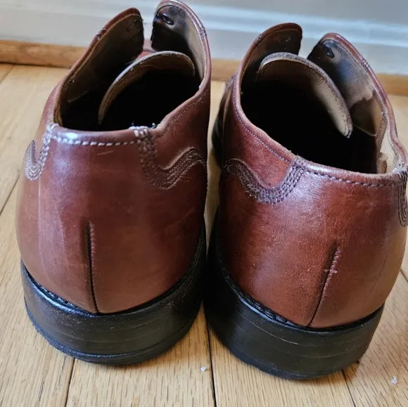 Allen Edmonds Mens Leather Cap Toe Shoes Derby 10.5 D Brown Vibram Sole Business