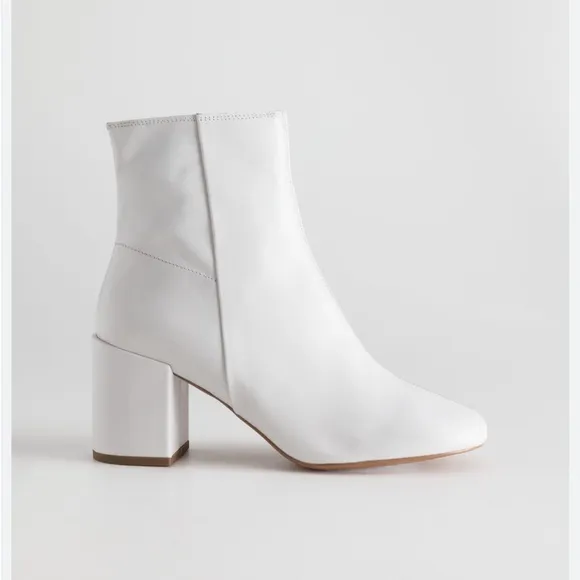 &amp; Other Stories White Leather Ankle Boots 37
