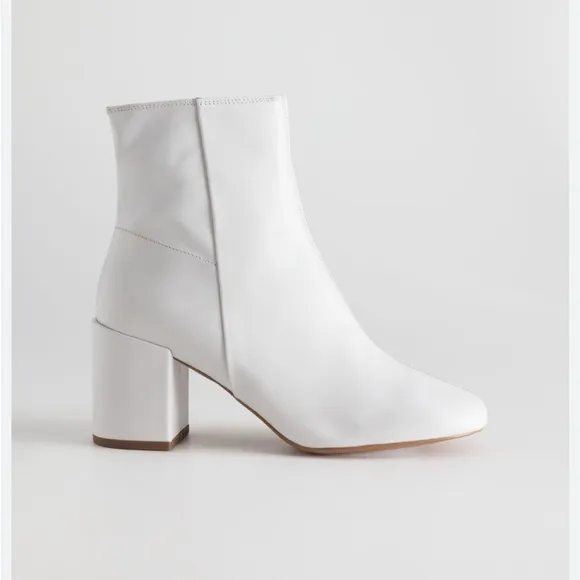 &amp; Other Stories White Leather Ankle Boots 37