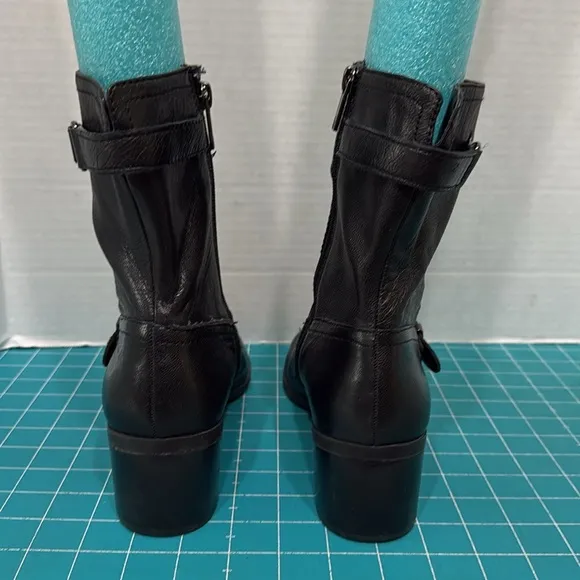 Anne Klein Black Leather Junta Boots 2” Stacked Heel Sleek Comfortable Size 9