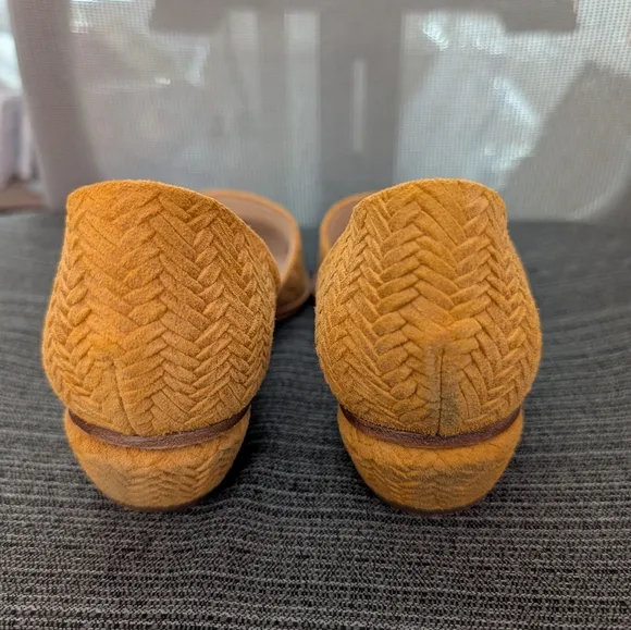 Anthropologie 5ymedio Tan Woven Slip-On Flats 37.5 US 7