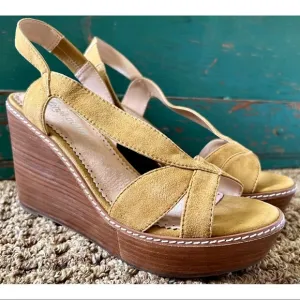 Anthropologie Farylrobin Casino Wedges Sandals 7.5